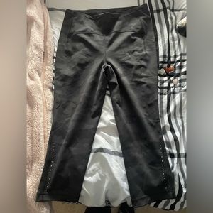 Swift speed 21” high waisted crops size 10